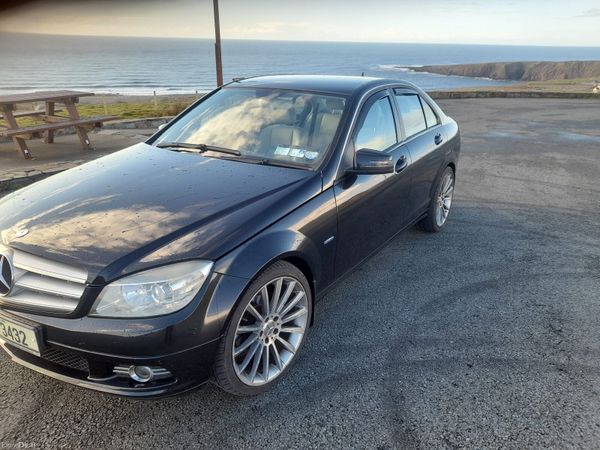 Mercedes-Benz C-Class Saloon, Diesel, 2010, Black