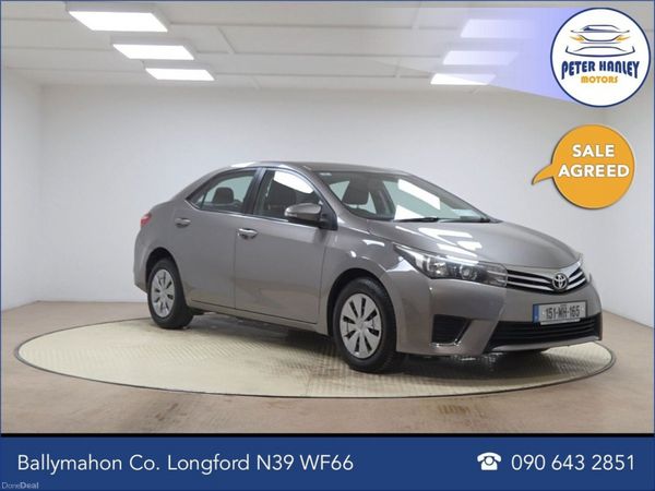 Toyota Corolla Saloon, Diesel, 2015, Gold