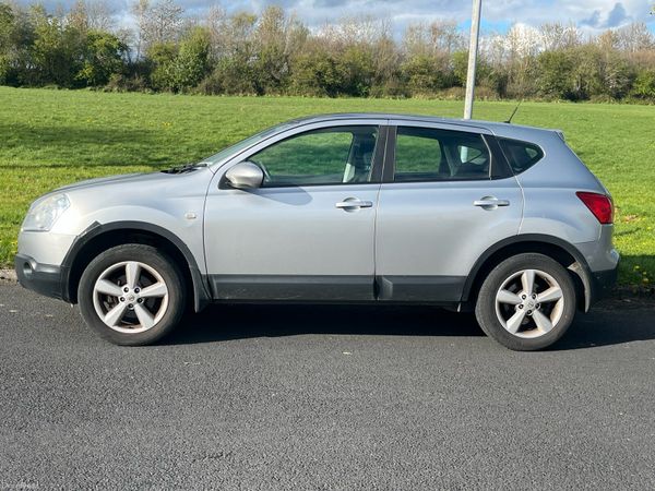 Nissan Qashqai SUV, Petrol, 2010, Silver