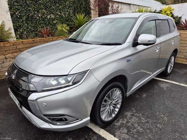 Mitsubishi Outlander SUV, Petrol Plug-in Hybrid, 2021, Silver
