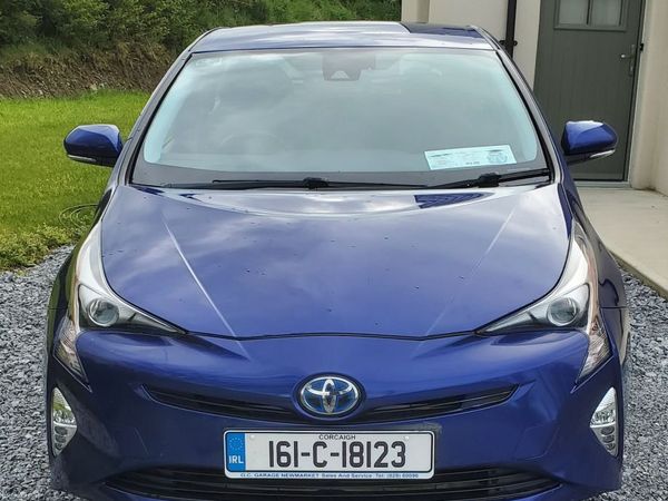 Toyota Prius Hatchback, Petrol Hybrid, 2016, Blue