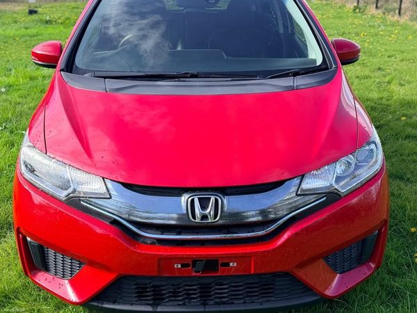 Honda Fit Hatchback, Petrol Hybrid, 2014, Red