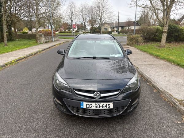 Vauxhall Astra Estate, Diesel, 2013, Black
