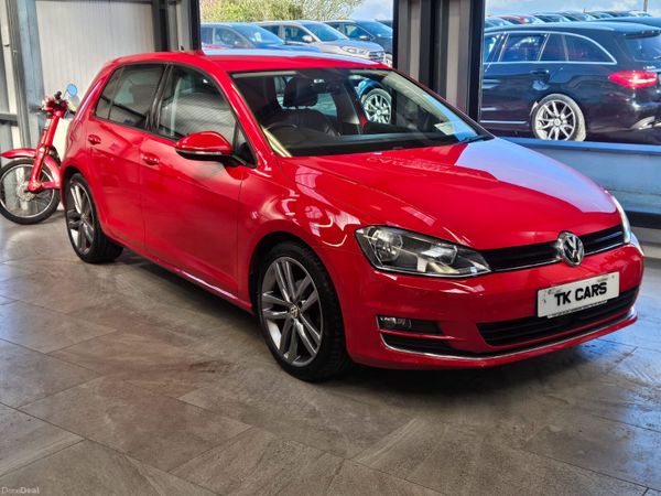 Volkswagen Golf Hatchback, Petrol, 2017, Red