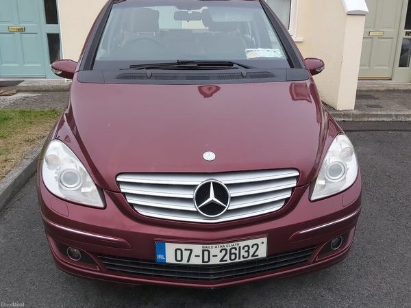 Mercedes-Benz B-Class MPV, Diesel, 2007, Red