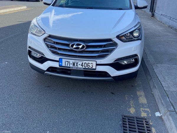 Hyundai Santa Fe SUV, Diesel, 2017, White