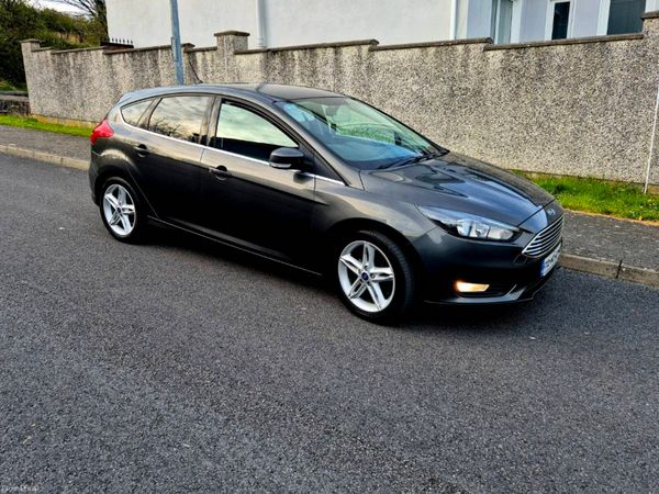 Ford Focus Hatchback, Diesel, 2017, Grey