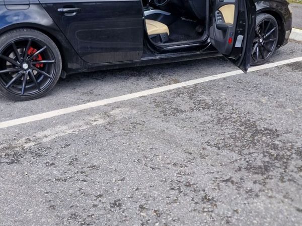 Audi A4 Saloon, Diesel, 2010, Black