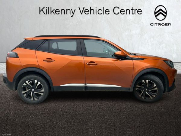 Peugeot 2008 MPV, Petrol, 2021, Orange