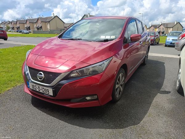 Nissan Leaf Hatchback, Electric, 2018, Red
