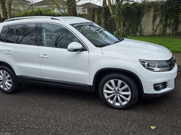 Volkswagen Tiguan SUV, Diesel, 2015, White