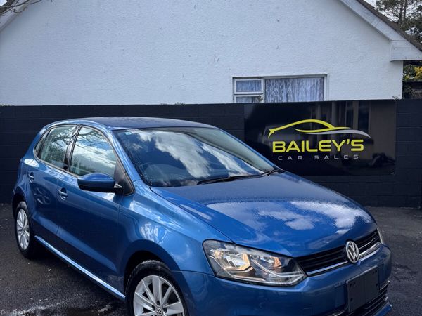 Volkswagen Polo Hatchback, Petrol, 2017, Blue