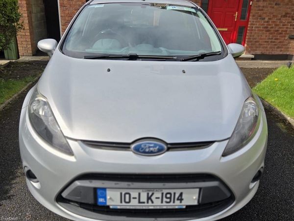 Ford Fiesta Hatchback, Petrol, 2010, Silver
