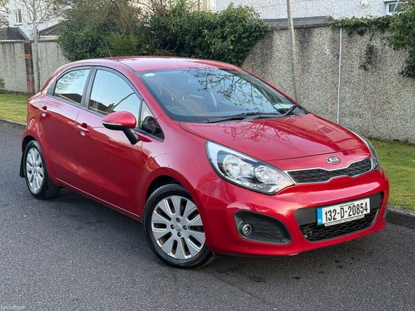 Kia Rio Hatchback, Diesel, 2013, Red