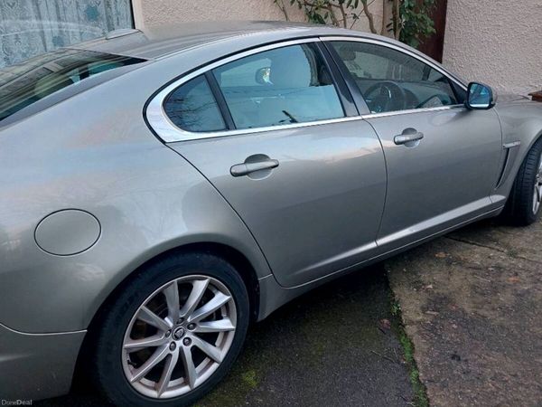 Jaguar XF Saloon, Diesel, 2012, Gold