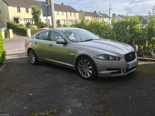 Jaguar XF Saloon, Diesel, 2012, Gold