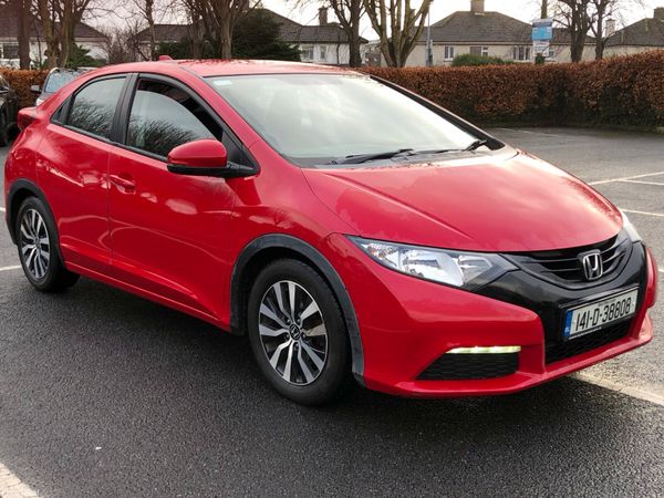 Honda Civic Hatchback, Diesel, 2014, Red