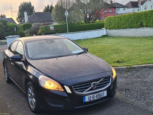 Volvo S60 Saloon, Diesel, 2012, Black