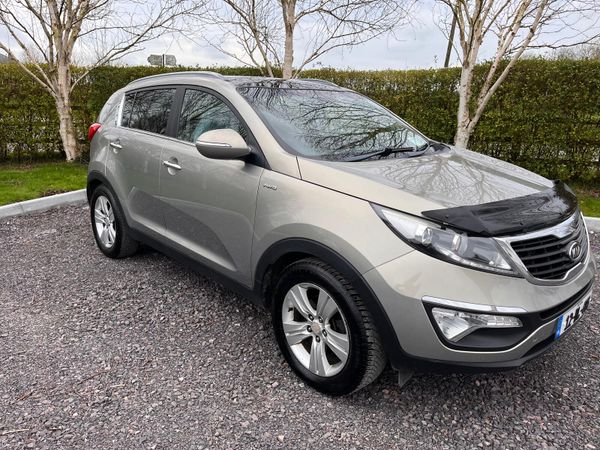 Kia Sportage SUV, Diesel, 2012, Silver