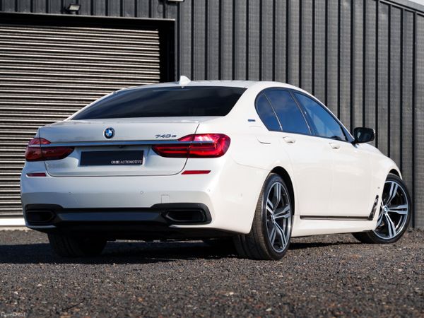 BMW 7-Series Saloon, Petrol Plug-in Hybrid, 2017, White
