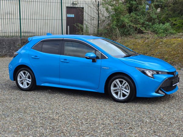 Toyota Corolla Hatchback, Petrol Hybrid, 2019, Blue
