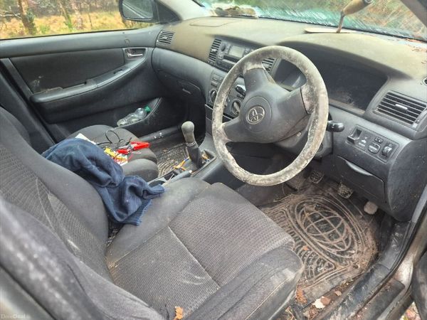 Toyota Corolla Saloon, Petrol, 2005, Grey