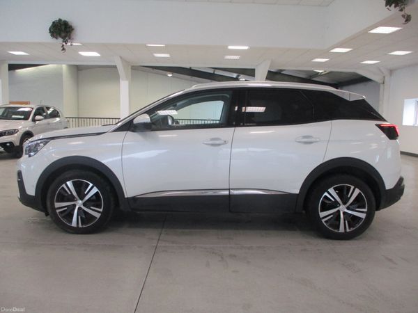 Peugeot 3008 SUV, Petrol, 2019, White