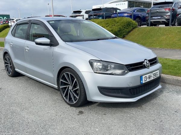 Volkswagen Polo Hatchback, Petrol, 2013, Silver