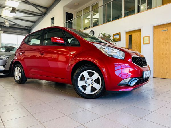 Kia Venga MPV, Petrol, 2016, Red