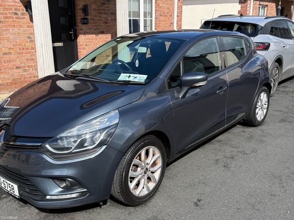 Renault Clio Hatchback, Petrol, 2019, Grey
