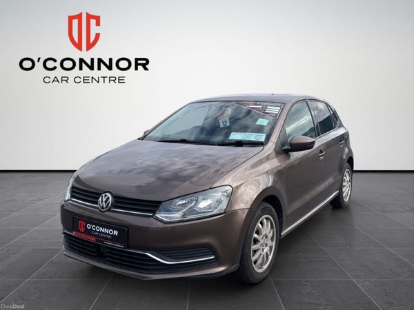 Volkswagen Polo Hatchback, Petrol, 2015, Brown