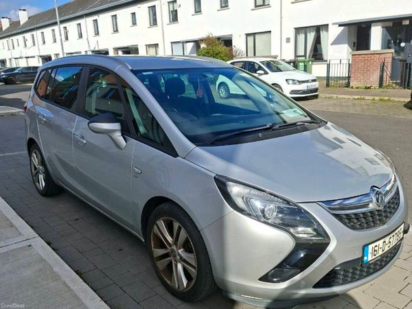 Vauxhall Zafira MPV, Petrol, 2016, Silver