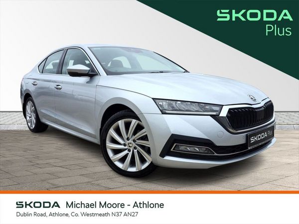 Skoda Octavia Saloon, Diesel, 2023, Grey