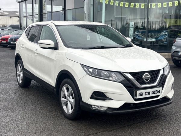 Nissan Qashqai Hatchback, Diesel, 2019, White