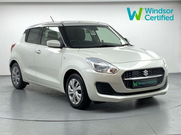 Suzuki Swift Hatchback, Petrol, 2022, White