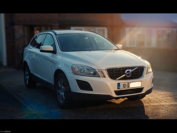 Volvo XC60 SUV, Diesel, 2010, White