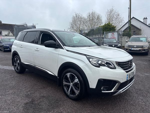 Peugeot 5008 MPV, Petrol, 2018, White