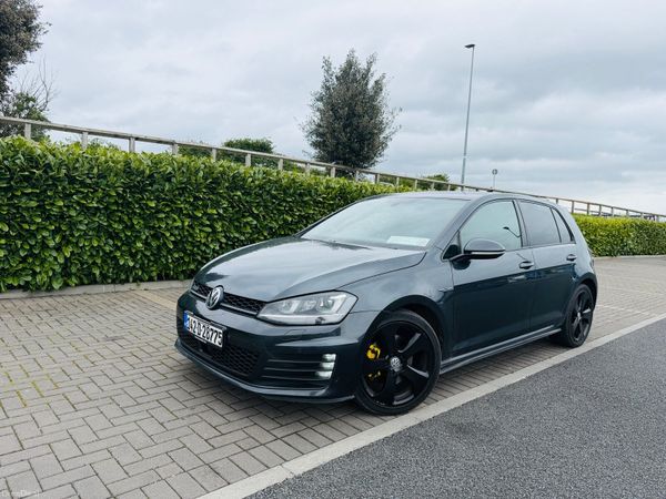 Volkswagen Golf Hatchback, Diesel, 2014, Grey