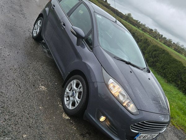 Ford Fiesta Hatchback, Petrol, 2014, Blue