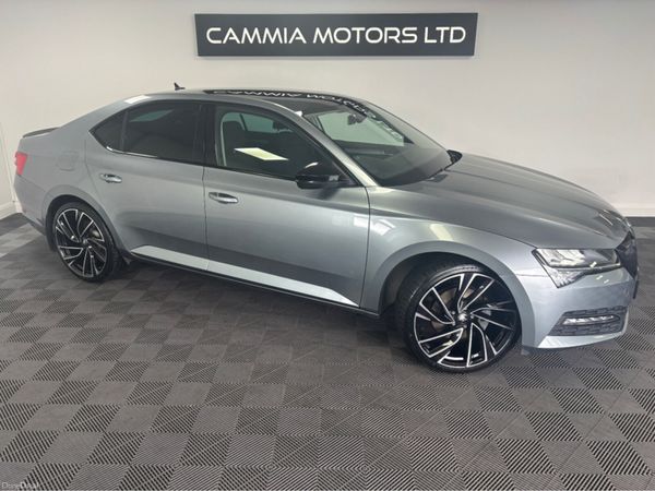 Skoda Superb Hatchback, Petrol, 2020, Grey