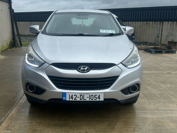 Hyundai ix35 SUV, Petrol, 2014, Silver
