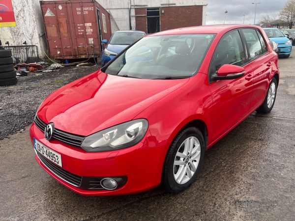 Volkswagen Golf Hatchback, Petrol, 2013, Red