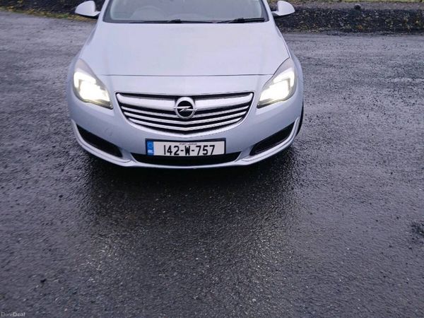 Opel Insignia Saloon, Diesel, 2014, Silver