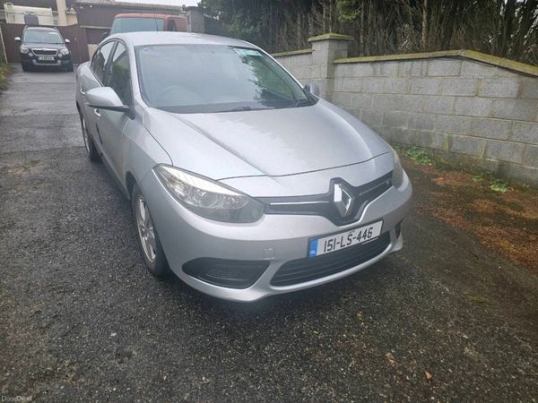 Renault Fluence Saloon, Diesel, 2015, Silver