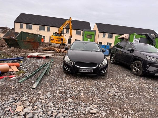 Volvo S60 Saloon, Diesel, 2012, Black