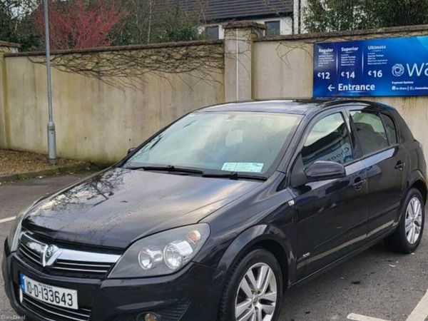 Vauxhall Astra Hatchback, Diesel, 2010, Black