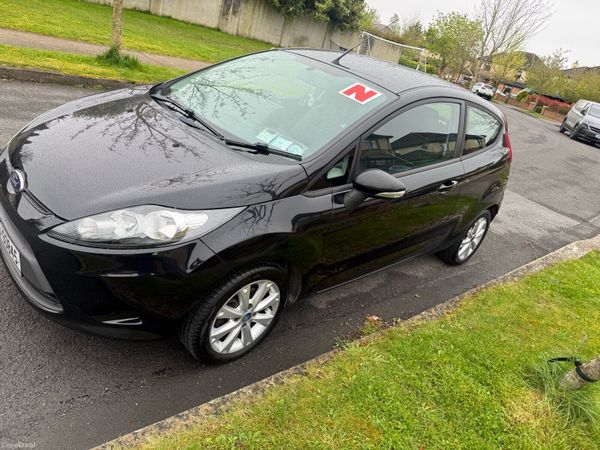 Ford Fiesta Hatchback, Petrol, 2012, Black