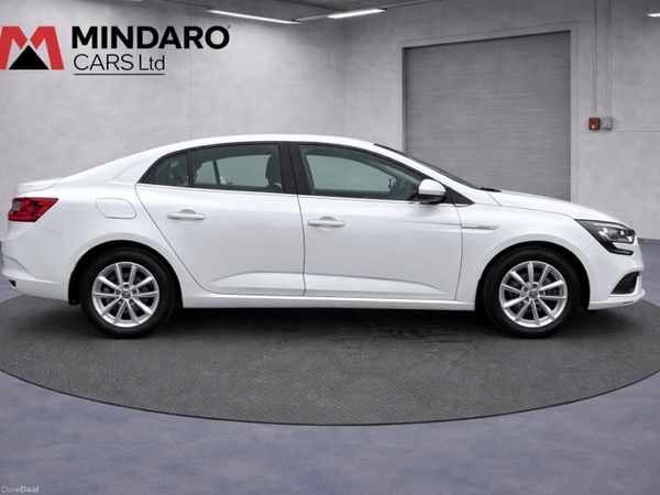 Renault Megane Saloon, Diesel, 2018, White