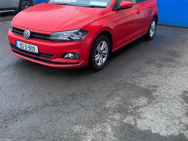 Volkswagen Polo Hatchback, Petrol, 2019, Red