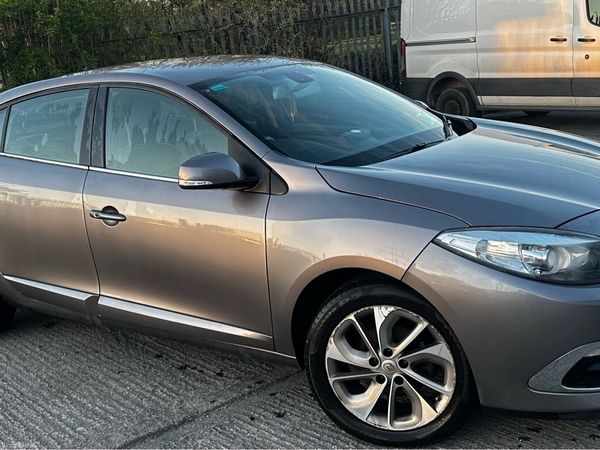 Renault Fluence Saloon, Diesel, 2015, Grey
